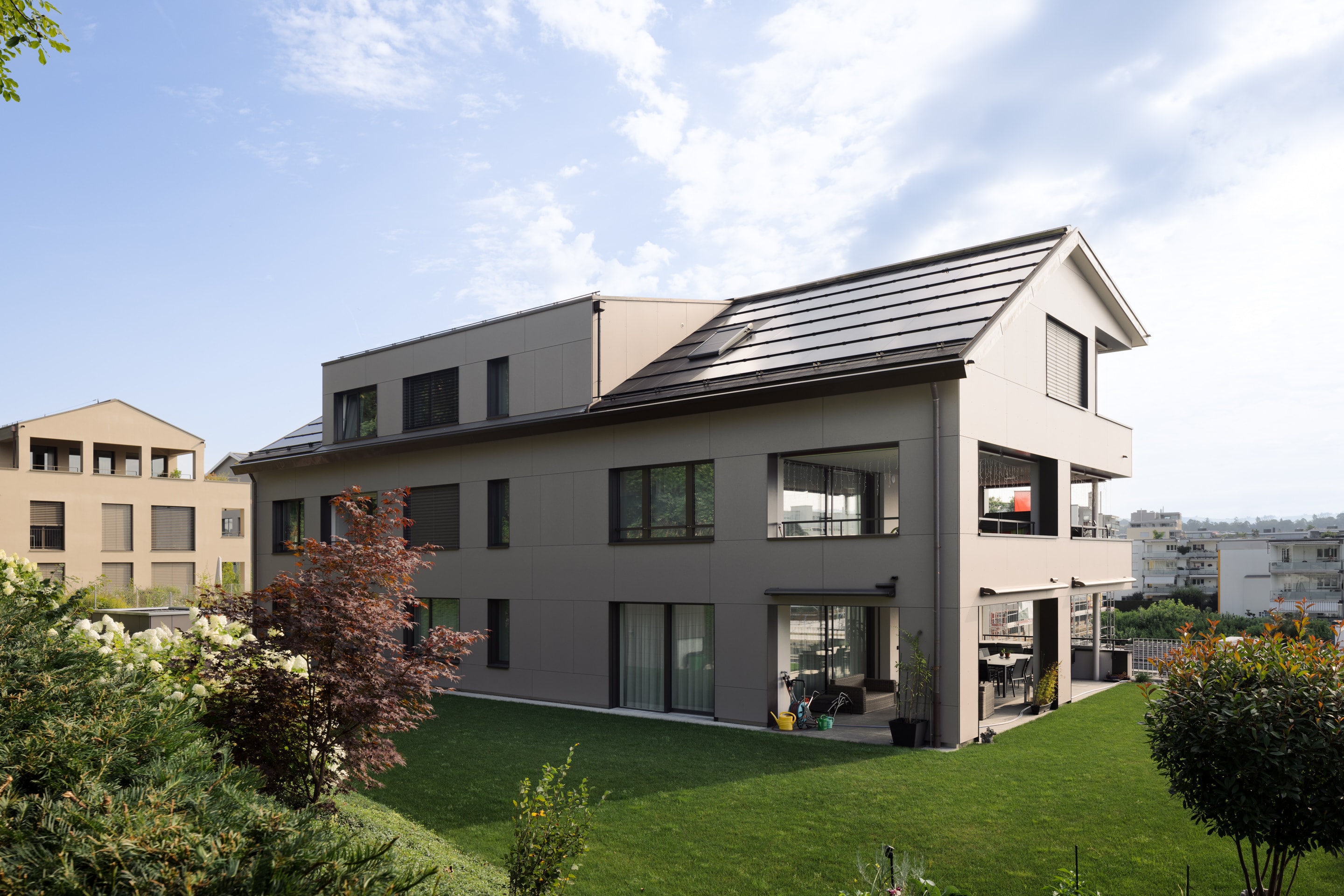 Fassade von der Rückseite des Gebäudes